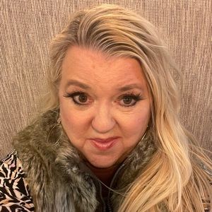 Meet your Posher, Linda